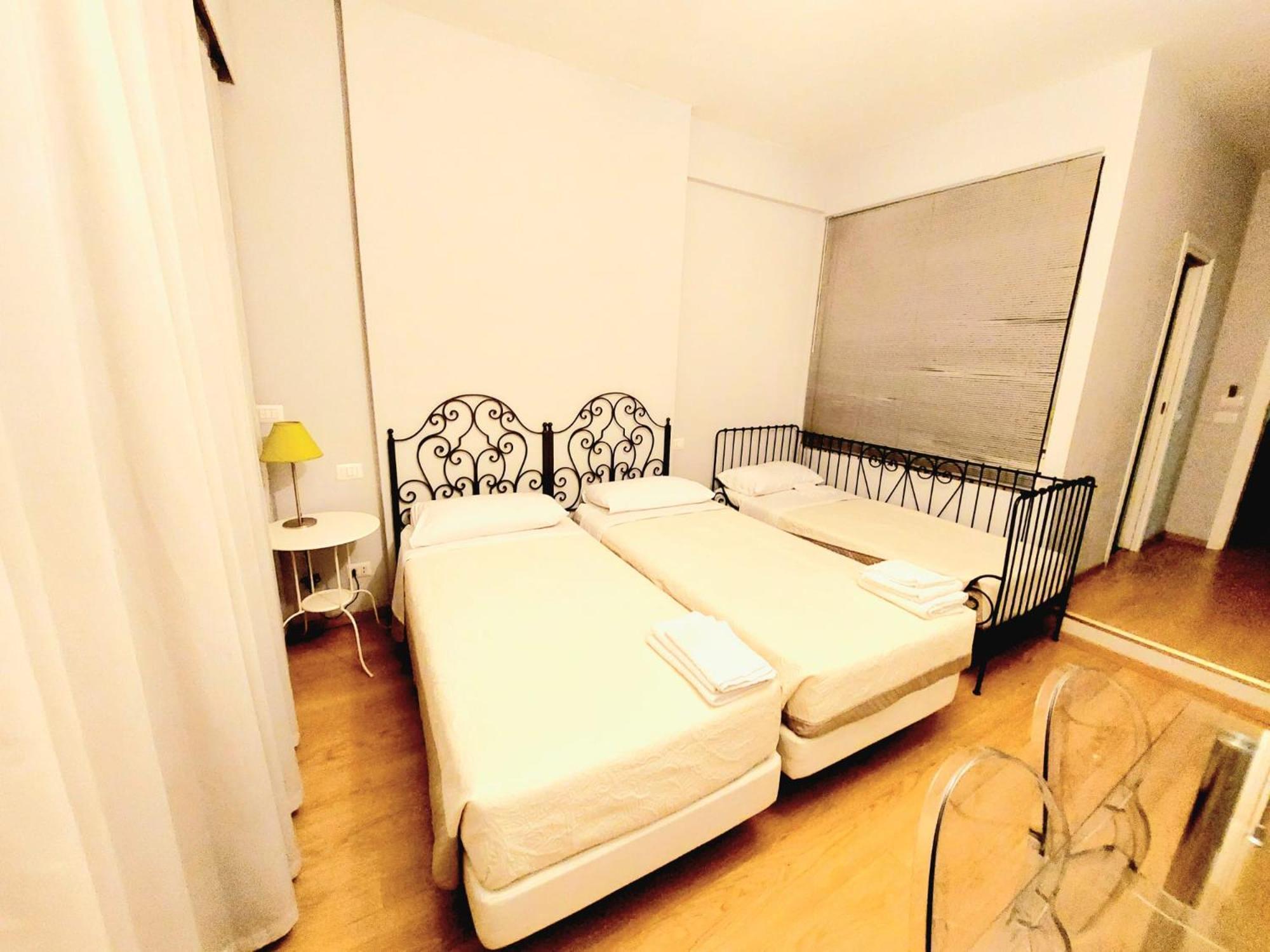 Vanity Apartment - 4 Bedrooms With 4 Bathrooms - Ac & Wifi Roma Eksteriør bilde