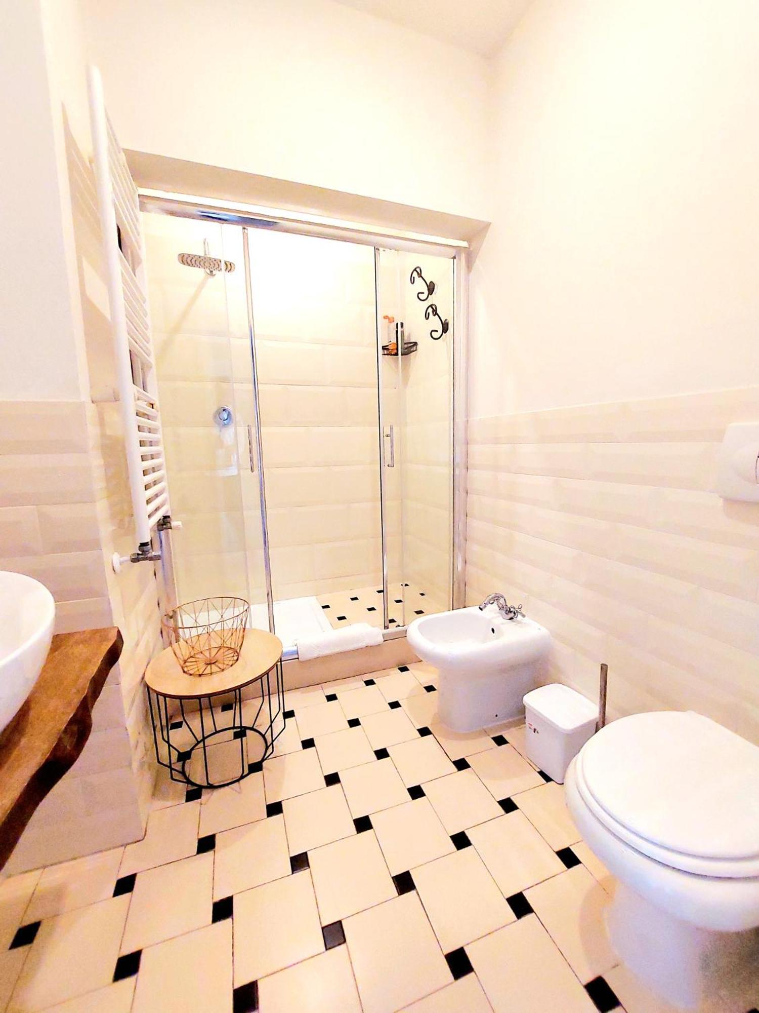 Vanity Apartment - 4 Bedrooms With 4 Bathrooms - Ac & Wifi Roma Eksteriør bilde